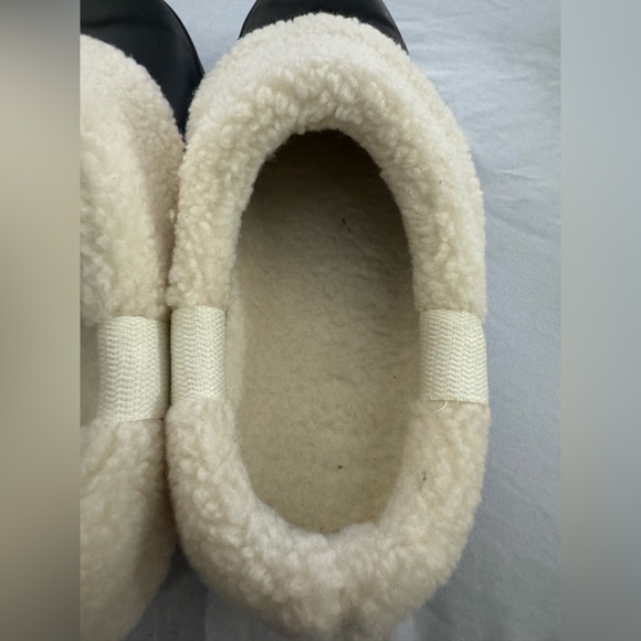 HUNTER Play Sherpa Insulated Mule Clogs Comfy Cozy Fall Sz 6 Black & Cream EUC - Picture 8 of 11